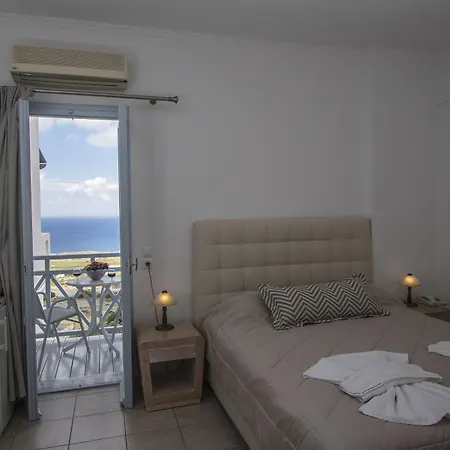 Erato 3* Fira (Santorini)
