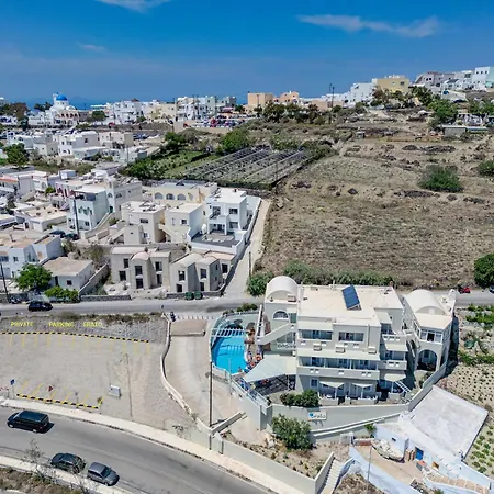 Erato 3* Fira (Santorini)