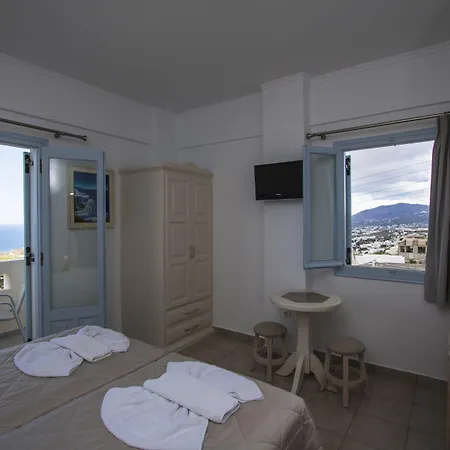 Erato 4* Fira (Santorini)