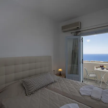 Erato 4* Fira (Santorini)