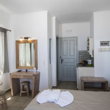 Erato Lägenhetshotell 4*