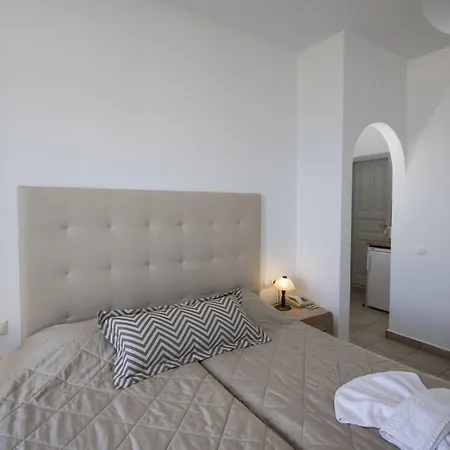 Erato 4*
