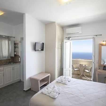 Erato Lägenhetshotell 4*