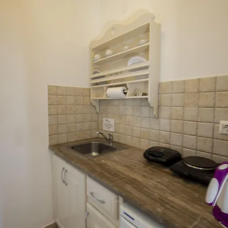 Erato Fira (Santorini)