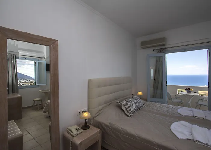 Erato Aparthotel Fira (Santorini)