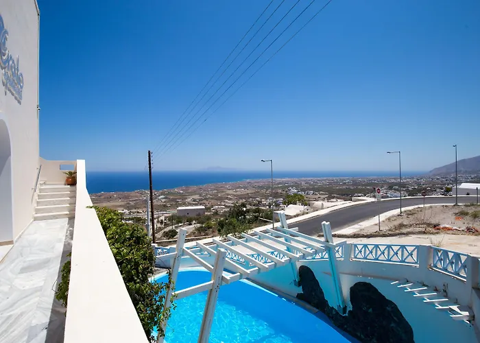 Erato 4* Fira (Santorini)