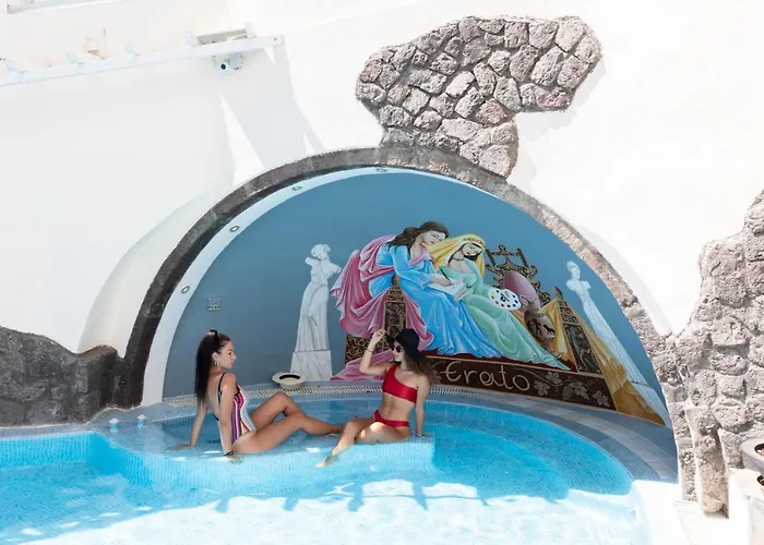 Erato Lägenhetshotell 4*